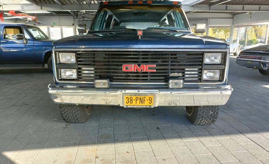 GMC Suburban Sierra Classic 2500