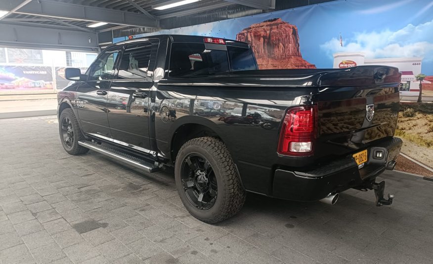 Dodge RAM 1500 5.7L HEMI SPORT BLACK EDITION