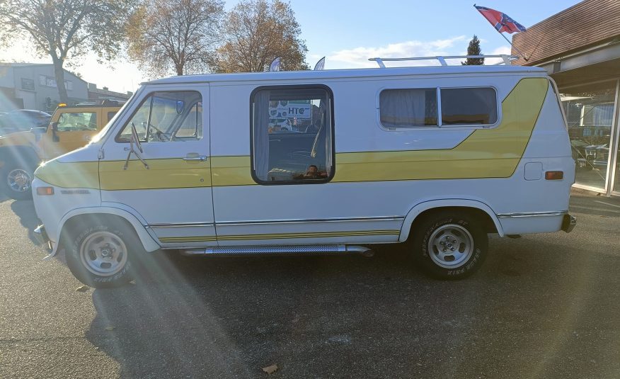 GMC Vandura 1976 5.7 V8